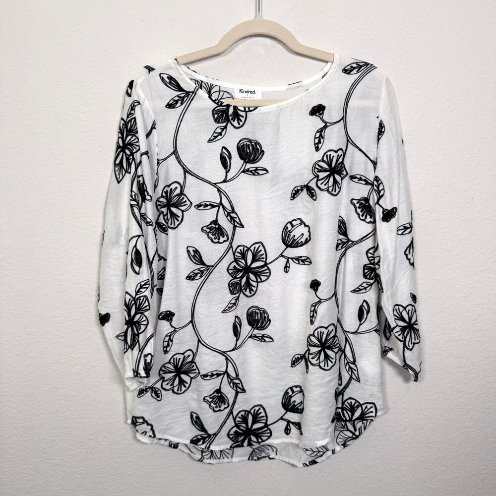Anthro Kindred Womens Embroidered Blouse Top Size L Artsy Floral Flowy Black